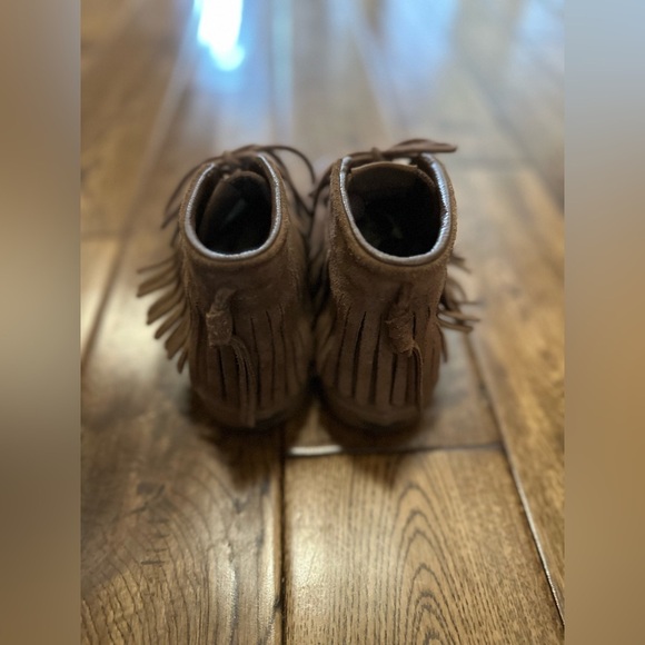 Vans Brown Suede SK8-Hi Moccasin Fringe Sneakers. Size 6.5. - Picture 5 of 11